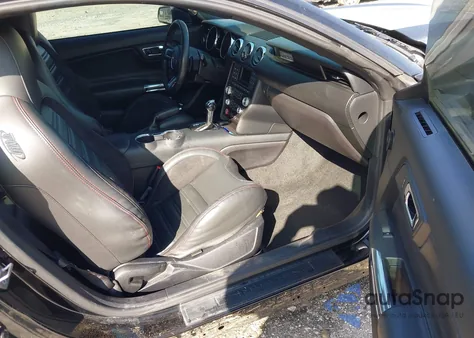 2017 Ford Mustang V6 z USA, uszkodzony, nr VIN 1FA6P8AM3H5240282